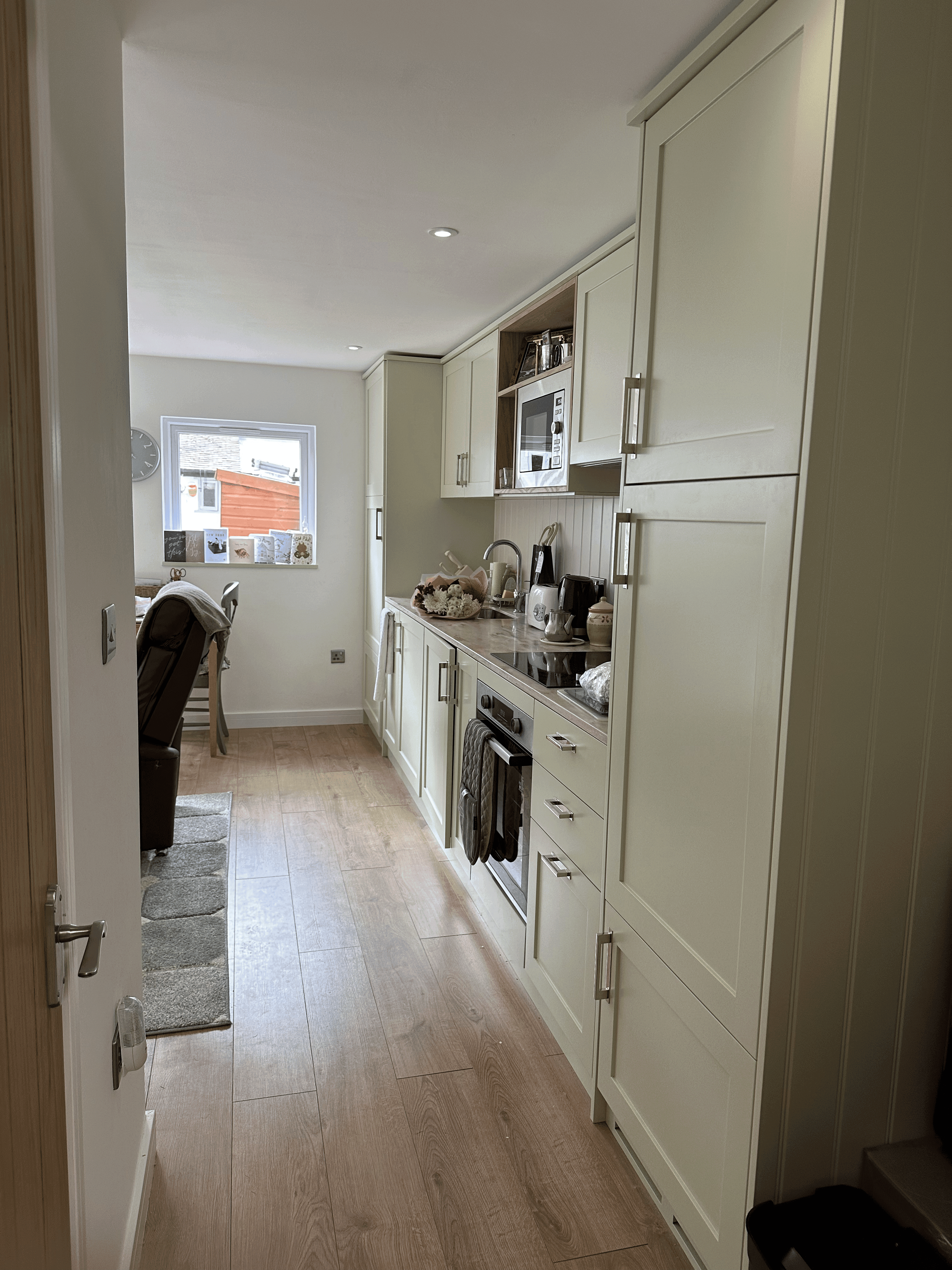 Fully fitted kitchen