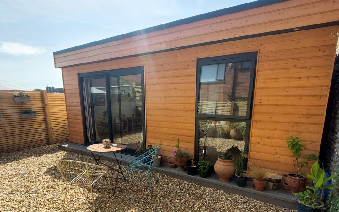 Modern granny annexe suitable for teenage independent living.